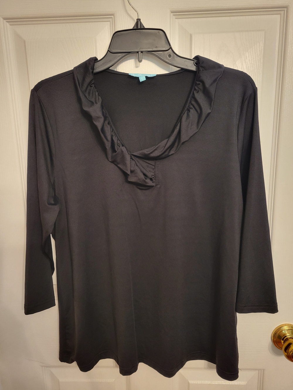 Women's Black Ruffle V-Neck Long Sleeve Blouse - Unbranded